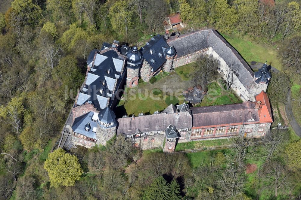 Luftaufnahme Friesdorf - Burganlage des Schloss Rammelburg in Friesdorf im Bundesland Sachsen-Anhalt