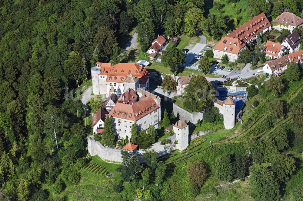 Künzelsau aus der Vogelperspektive: Burganlage des Schloss Stetten in Künzelsau im Bundesland Baden-Württemberg, Deutschland