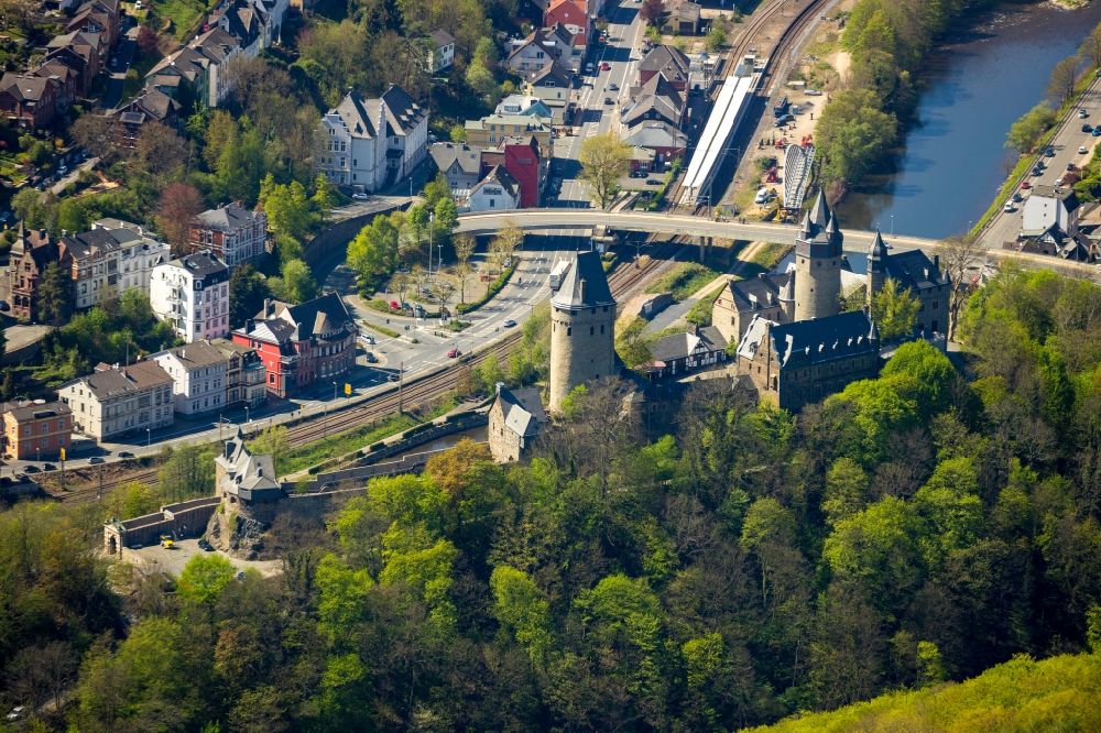 Luftbild Altena - Burganlage der Veste in Altena im Bundesland Nordrhein-Westfalen, Deutschland