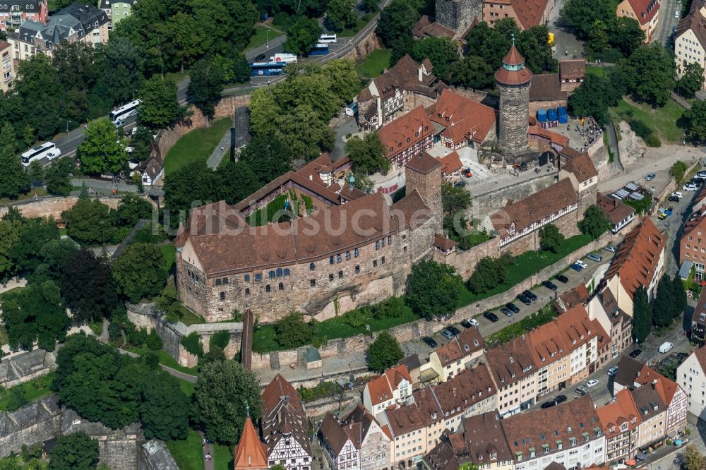 Luftbild Nürnberg - Burganlage der Veste Kaiserburg in Nürnberg im Bundesland Bayern, Deutschland