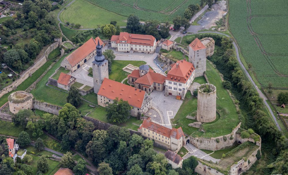 Luftbild Querfurt - Burganlage der Veste Querfurt Straße Strasse der Romanik in Querfurt im Bundesland Sachsen-Anhalt, Deutschland