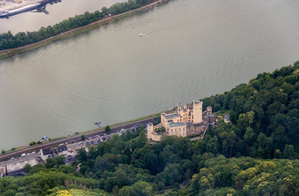 Luftbild Koblenz - Burganlage der Veste Stolzenfels am Schlossweg in Koblenz im Bundesland Rheinland-Pfalz, Deutschland