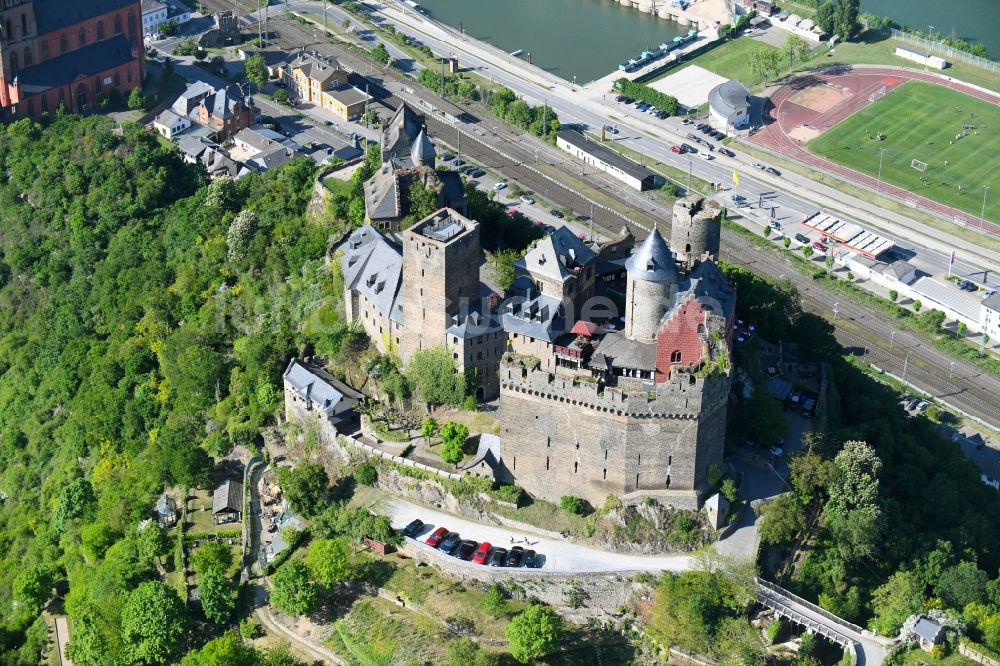 Luftaufnahme Oberwesel - Burganlage der Veste Turmmuseum auf Schönburg in Oberwesel im Bundesland Rheinland-Pfalz, Deutschland