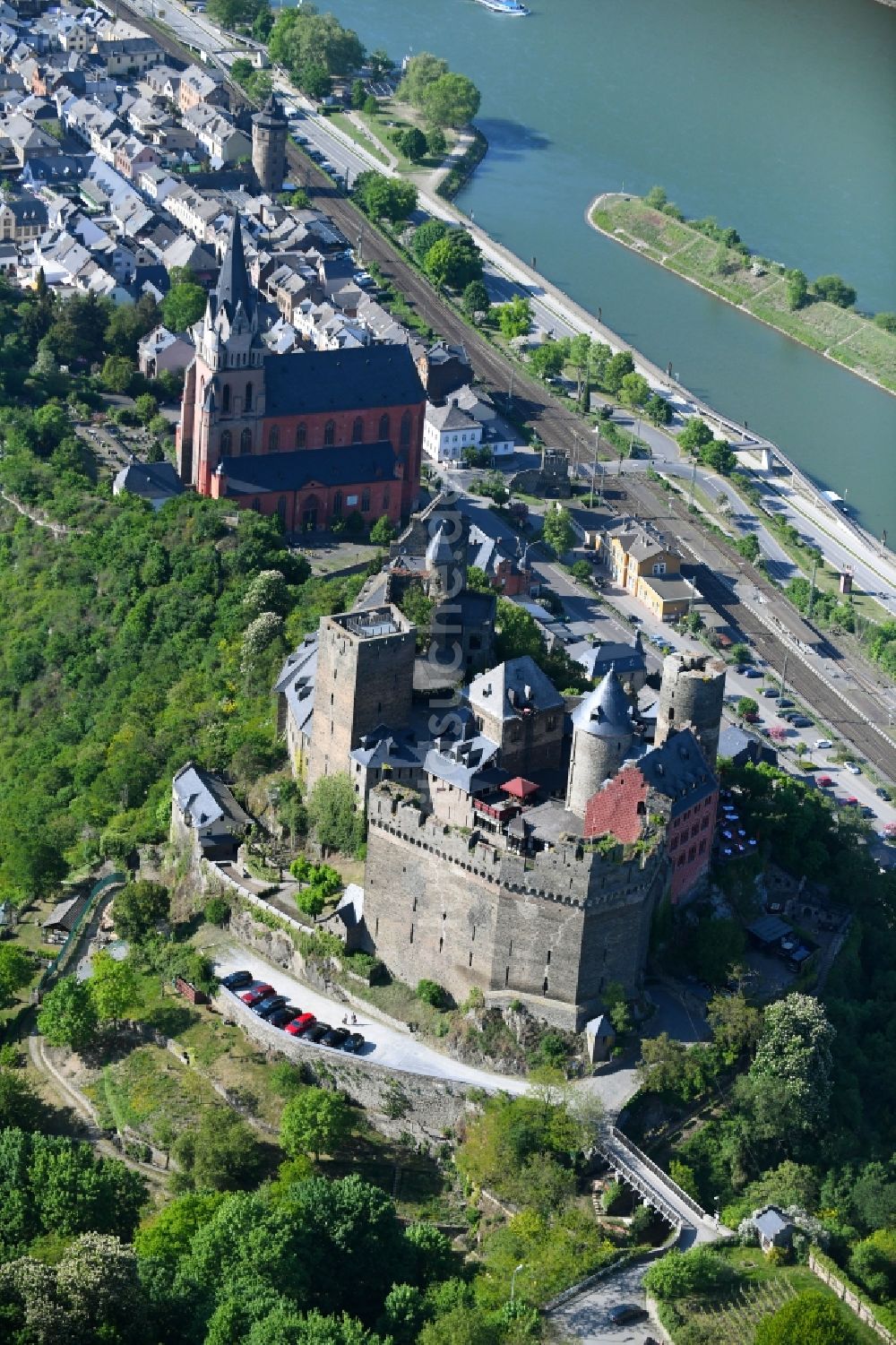 Luftbild Oberwesel - Burganlage der Veste Turmmuseum auf Schönburg in Oberwesel im Bundesland Rheinland-Pfalz, Deutschland