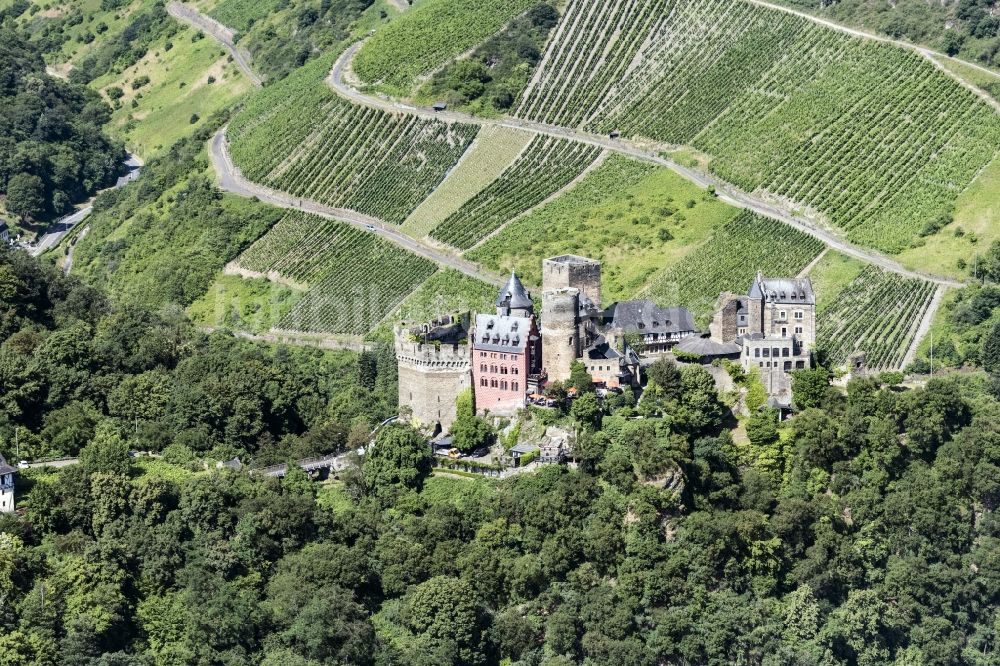 Oberwesel aus der Vogelperspektive: Burganlage der Veste Turmmuseum auf Schönburg in Oberwesel im Bundesland Rheinland-Pfalz, Deutschland
