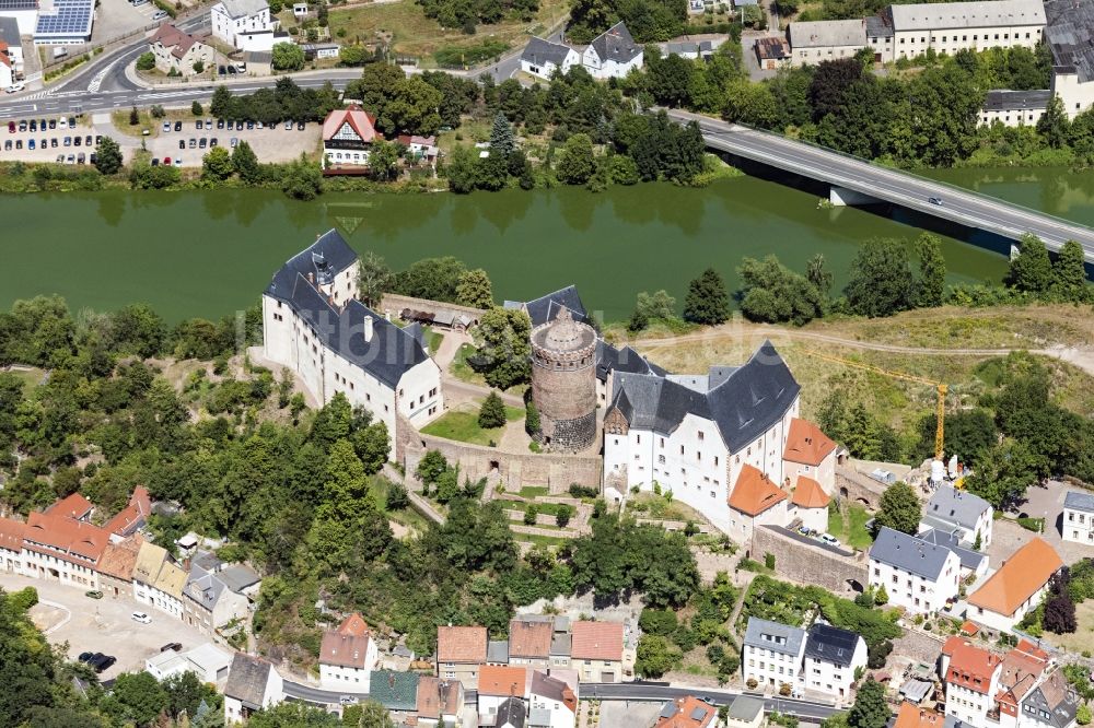 Leisnig von oben - Burgmauern Mildenstein in Leisnig im Bundesland Sachsen, Deutschland