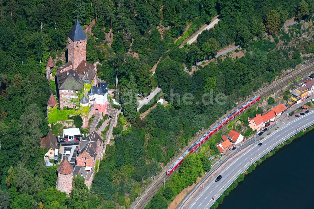 Luftaufnahme Zwingenberg - Burgmauern in Zwingenberg im Bundesland Baden-Württemberg, Deutschland