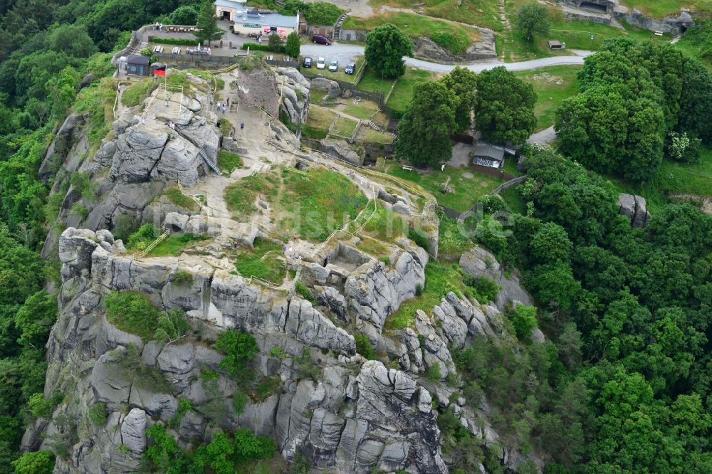 Luftbild Blankenburg - Burgruine der Burg Regenstein an einem in Fels gehauenen Bergfried bei Blankenburg im Bundesland Sachsen-Anhalt