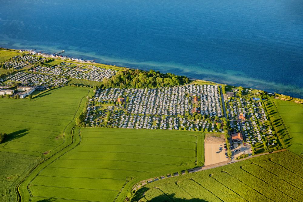 Luftaufnahme Grube - Campingplatz an der Meeresküste der Ostsee in Grube im Bundesland Schleswig-Holstein, Deutschland