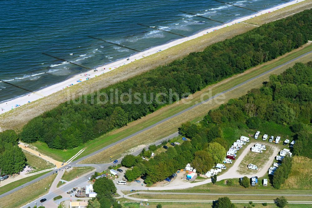 Luftbild Zingst - Campingplatz an der Meeresküste der Ostsee in Zingst im Bundesland Mecklenburg-Vorpommern, Deutschland