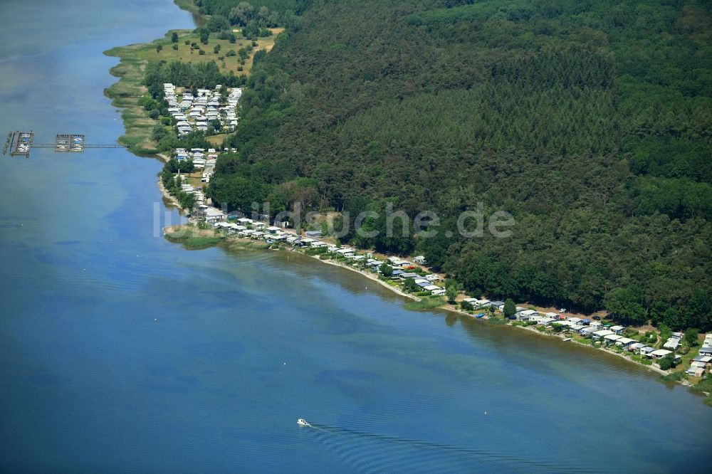 Luftaufnahme Wendorf - Campingplatz an der See- Insel Plauer Werder in Wendorf im Bundesland Mecklenburg-Vorpommern, Deutschland