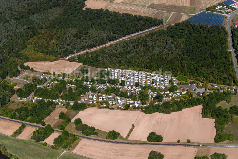 Lengfurt von oben - Campingplatz mit Wohnwagen und Zelten im Ortsteil Lengfurt in Triefenstein im Bundesland Bayern, Deutschland