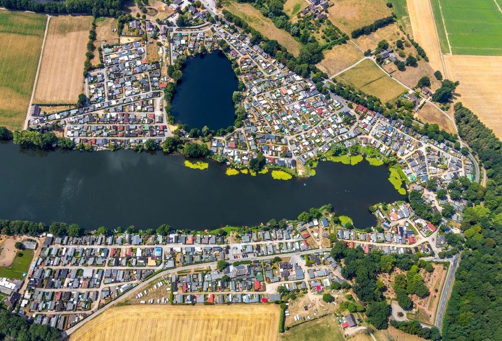 Luftbild Rees - Campingplatz mit Wohnwagen und Zelten im Ortsteil Mehr in Rees im Bundesland Nordrhein-Westfalen, Deutschland