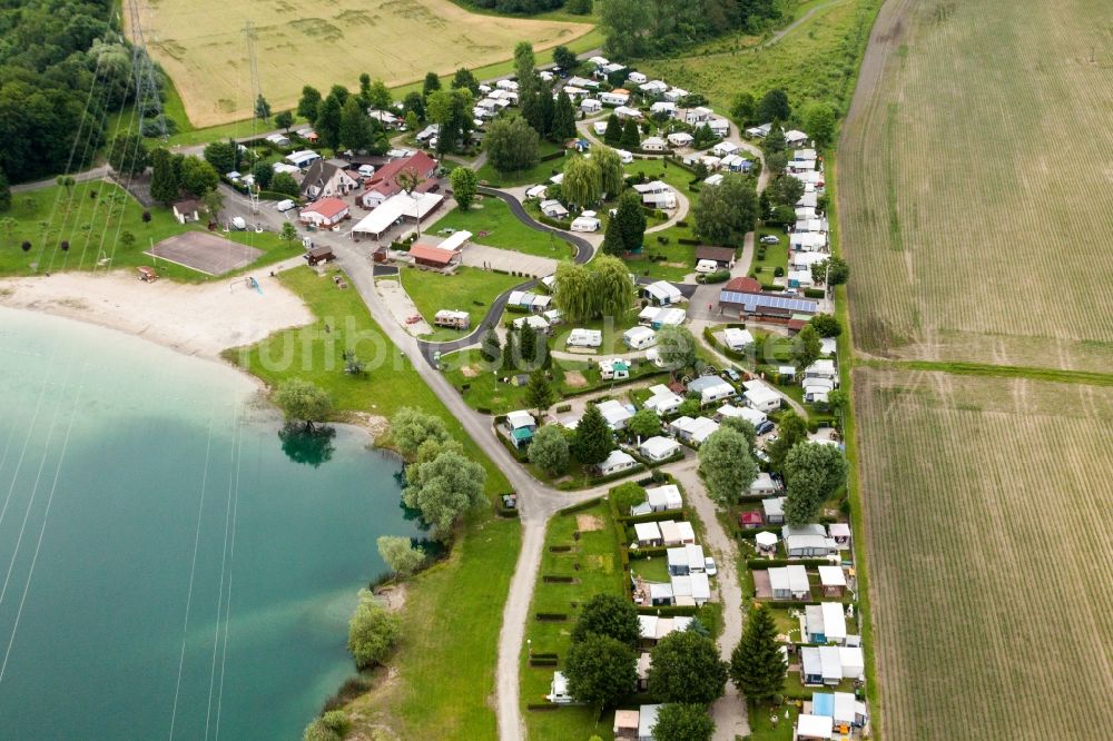 Luftbild Roeschwoog - Campingplatz mit Wohnwagen und Zelten in Roeschwoog in Grand Est, Frankreich