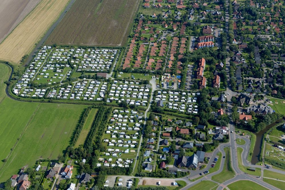 Wurster Nordseeküste von oben - Campingplatz mit Wohnwagen und Zelten in Wurster Nordseeküste im Bundesland Niedersachsen