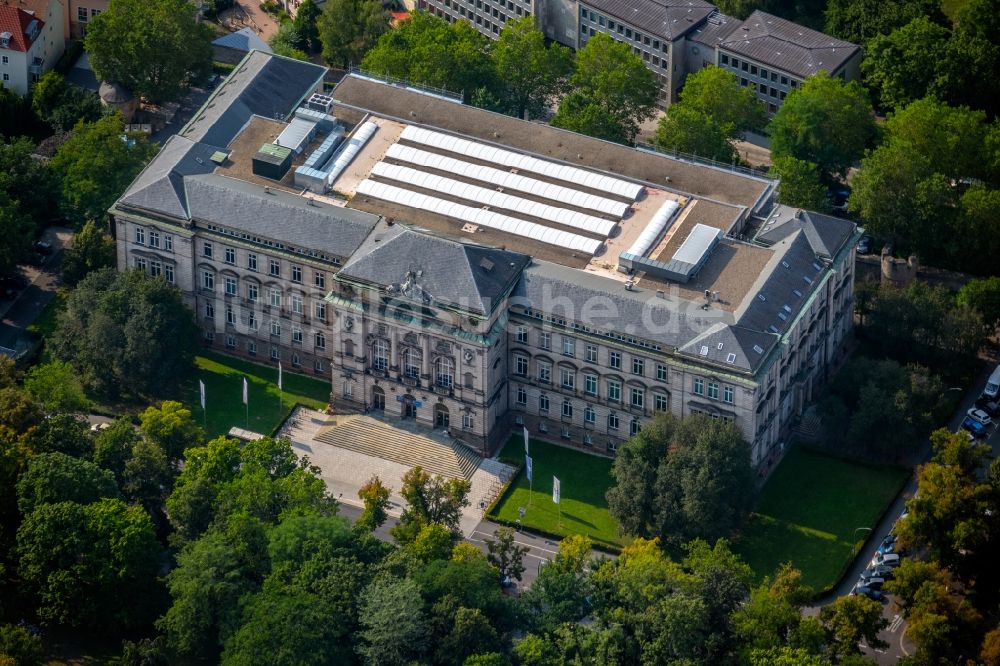 Luftaufnahme Würzburg - Campus- Gebäude der Universität Neue Universität Würzburg in Würzburg im Bundesland Bayern, Deutschland