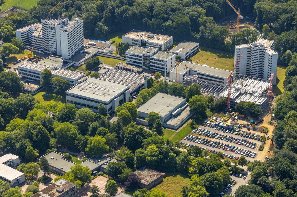 Dortmund aus der Vogelperspektive: Campus- Gebäude des Berufsförderungswerk Dortmund in Dortmund im Bundesland Nordrhein-Westfalen, Deutschland