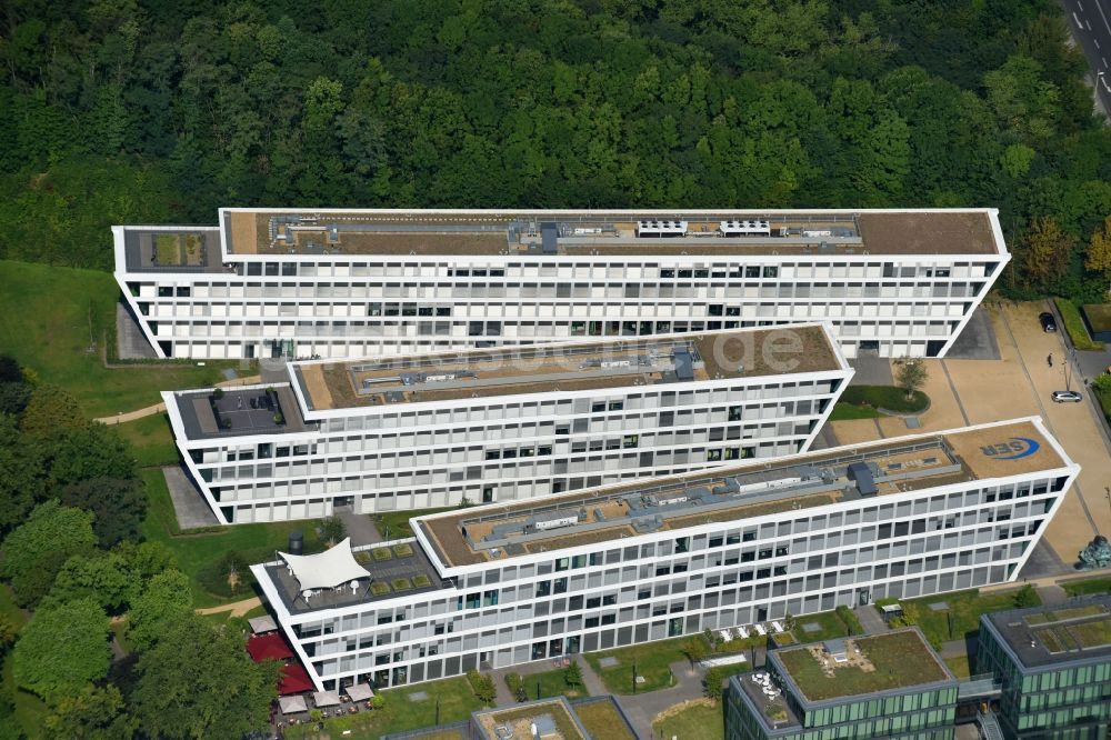 Bonn von oben - Campus- Gebäude der Fachhochschule FOM Hochschule Hochschulzentrum Bonn an der Joseph-Schumpeter-Allee im Ortsteil Beuel in Bonn im Bundesland Nordrhein-Westfalen, Deutschland