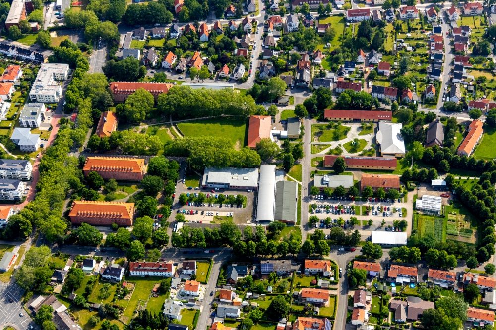 Soest aus der Vogelperspektive: Campus- Gebäude der Fachhochschule Südwestfalen in Soest im Bundesland Nordrhein-Westfalen, Deutschland