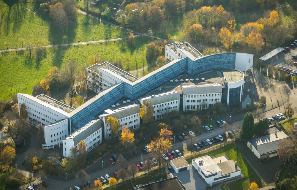 Luftbild Witten - Campus- Gebäude der privaten Universität Witten/Herdecke in Witten im Bundesland Nordrhein-Westfalen