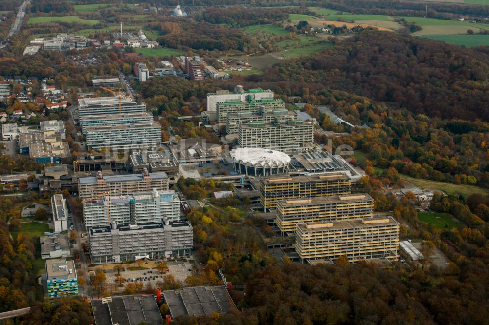 Bochum von oben - Campus- Gebäude der Ruhr-Universität in Bochum im Bundesland Nordrhein-Westfalen