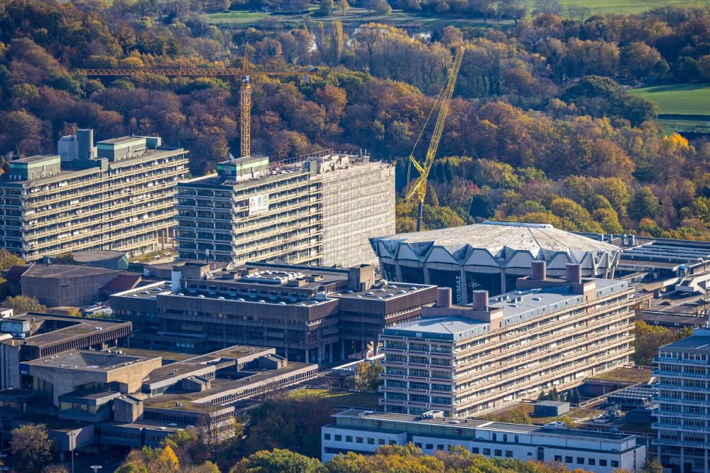 Luftaufnahme Bochum - Campus- Gebäude der Ruhr-Universität in Bochum im Bundesland Nordrhein-Westfalen