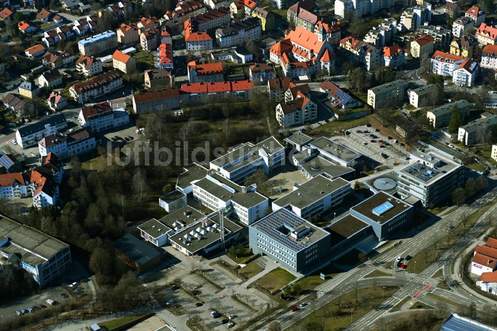 Luftaufnahme Kempten (Allgäu) - Campus- Gebäude der Universität Hochschule für angewandte Wissenschaften Kempten in Kempten (Allgäu) im Bundesland Bayern, Deutschland