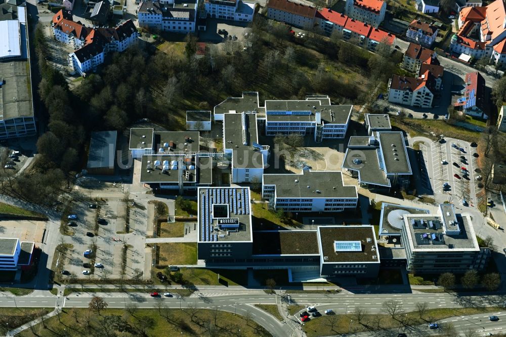 Kempten (Allgäu) von oben - Campus- Gebäude der Universität Hochschule für angewandte Wissenschaften Kempten in Kempten (Allgäu) im Bundesland Bayern, Deutschland