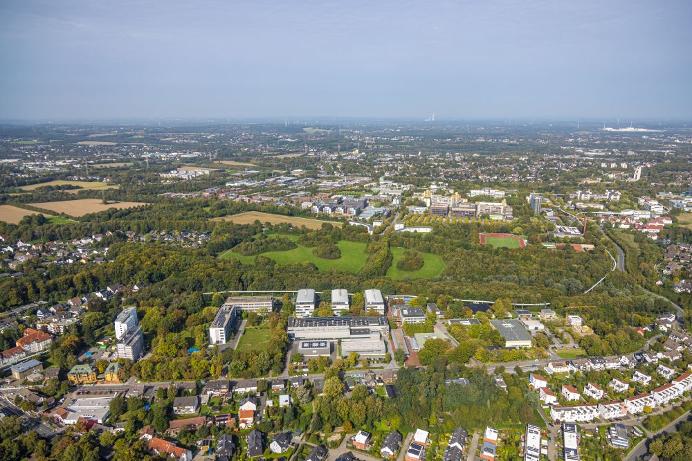 Dortmund von oben - Campus- Gebäude der Universität Technische Universität Dortmund auf dem Campus Süd in Dortmund im Bundesland Nordrhein-Westfalen, Deutschland