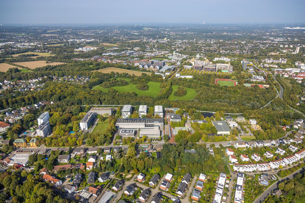 Dortmund aus der Vogelperspektive: Campus- Gebäude der Universität Technische Universität Dortmund auf dem Campus Süd in Dortmund im Bundesland Nordrhein-Westfalen, Deutschland