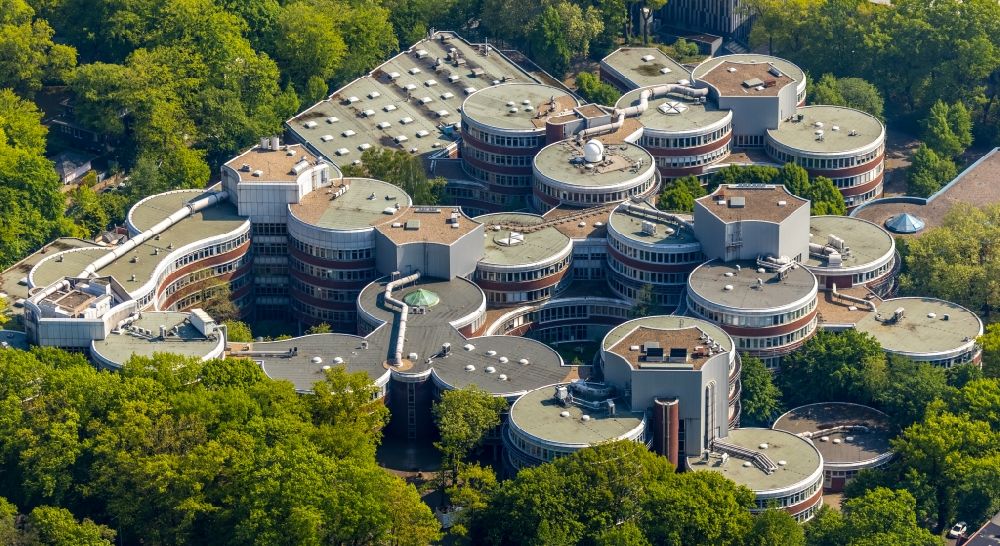 Duisburg aus der Vogelperspektive: Campus- Gebäude der Universität - umgangssprachlich Keksdosen genannt - Essen-Duisburg im Bundesland Nordrhein-Westfalen