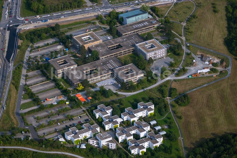 Würzburg von oben - Campus- Gebäude der Universität und Universitätsbibliothek Würzburg im Ortsteil Frauenland in Würzburg im Bundesland Bayern, Deutschland
