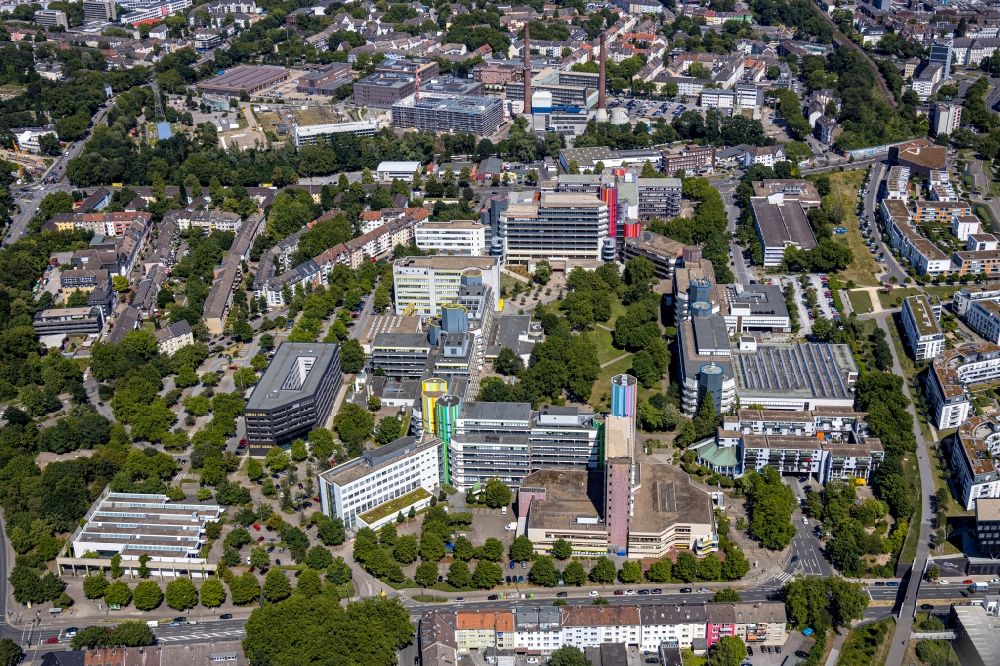 Essen aus der Vogelperspektive: Campus- Gelände der Universität Duisburg-Essen in Essen im Bundesland Nordrhein-Westfalen