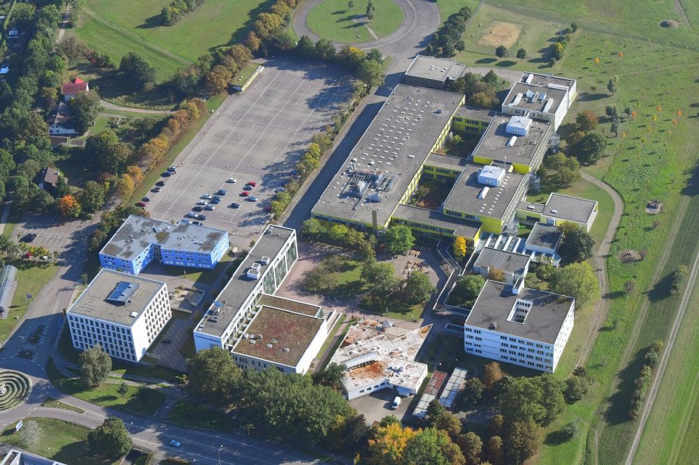 Offenburg aus der Vogelperspektive: Campus der Hochschule Offenburg in Offenburg im Bundesland Baden-Württemberg, Deutschland