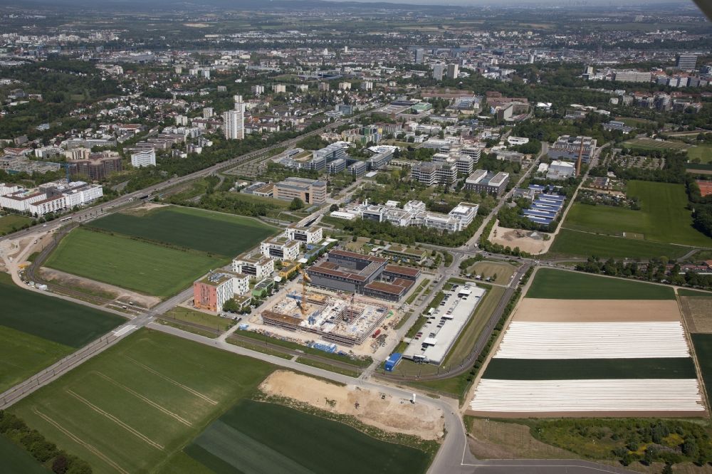 Luftbild Mainz - Campus- Universitäts- Bereich mit Neubau- Baustelle der Johannes-Gutenberg-Universität im Ortsteil Bretzenheim in Mainz im Bundesland Rheinland-Pfalz, Deutschland