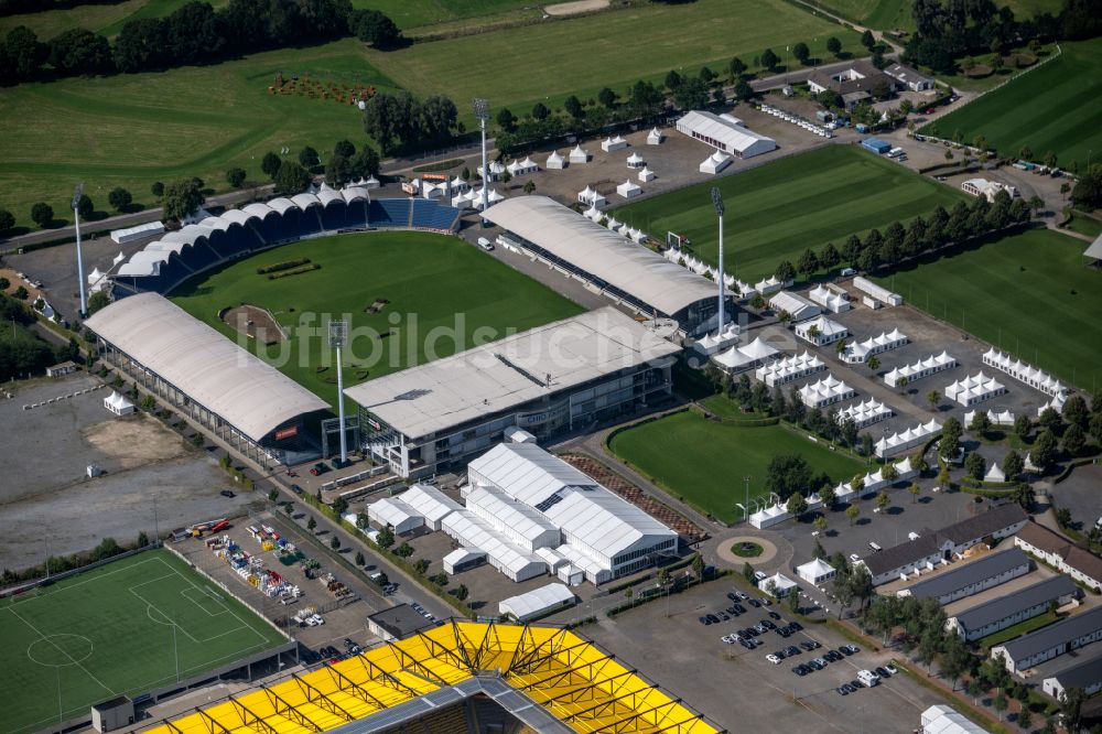 Aachen von oben - Chio Reitsport- Trainingsplatz und Turnier- Übungsstrecke in Aachen im Bundesland Nordrhein-Westfalen, Deutschland