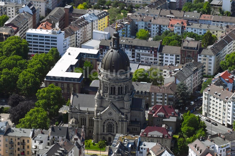 Luftbild Mainz - Christuskirche Mainz an der Kaiserstraße in Mainz im Bundesland Rheinland-Pfalz, Deutschland