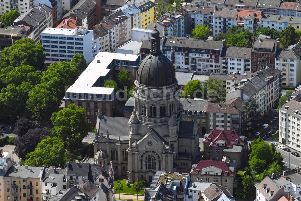 Luftaufnahme Mainz - Christuskirche Mainz an der Kaiserstraße in Mainz im Bundesland Rheinland-Pfalz, Deutschland