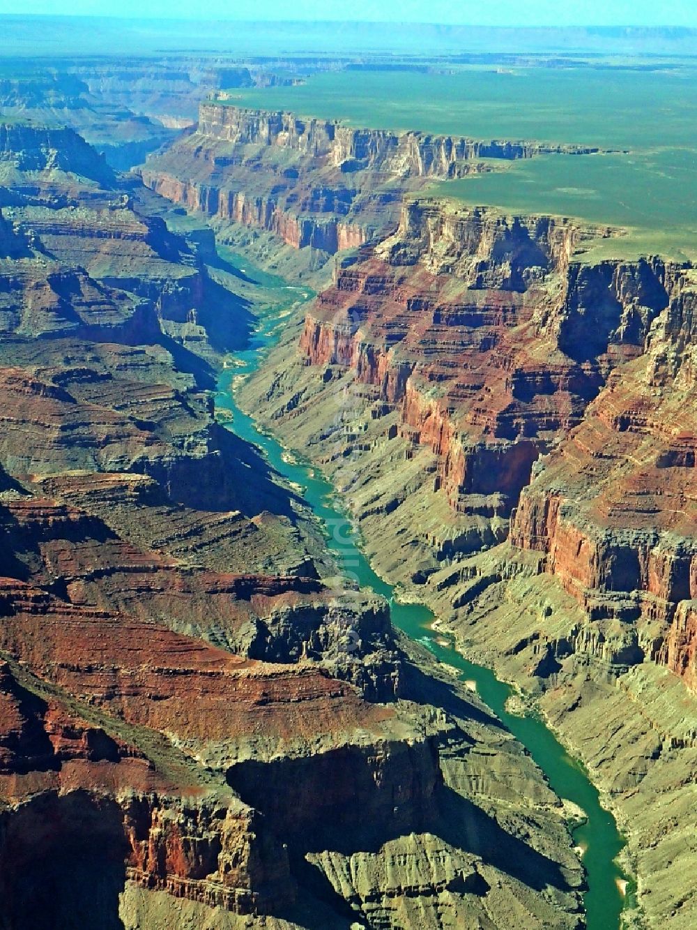 Luftbild North Rim - Colorado River im Felsen- und Berglandschaft des Grand Canyon National Park in North Rim in Arizona, USA