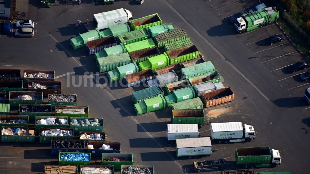 Luftaufnahme Neuwied - Container mit Recyclingmaterial in Neuwied im Bundesland Rheinland-Pfalz, Deutschland