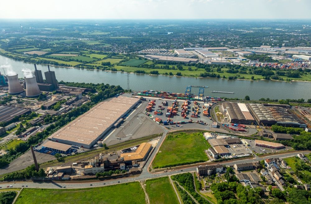 Duisburg von oben - Container- Terminal im GVZ Güterverkehrszentrum in Duisburg im Bundesland Nordrhein-Westfalen, Deutschland
