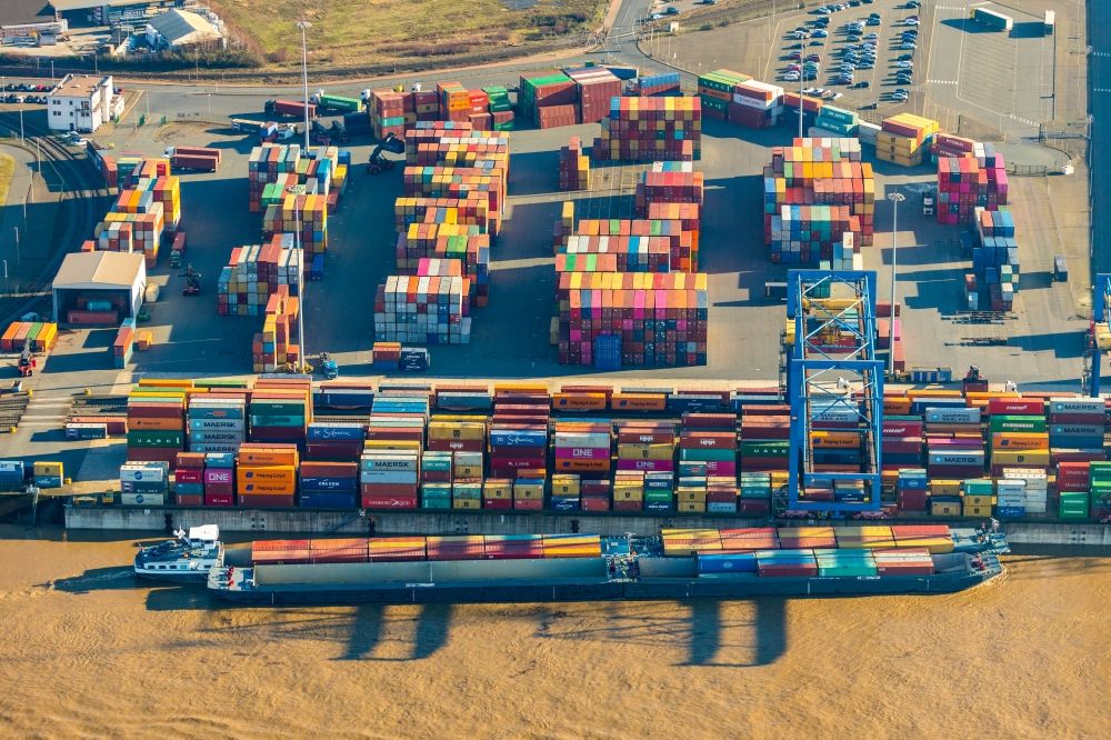 Duisburg aus der Vogelperspektive: Container- Terminal im GVZ Güterverkehrszentrum in Duisburg im Bundesland Nordrhein-Westfalen, Deutschland