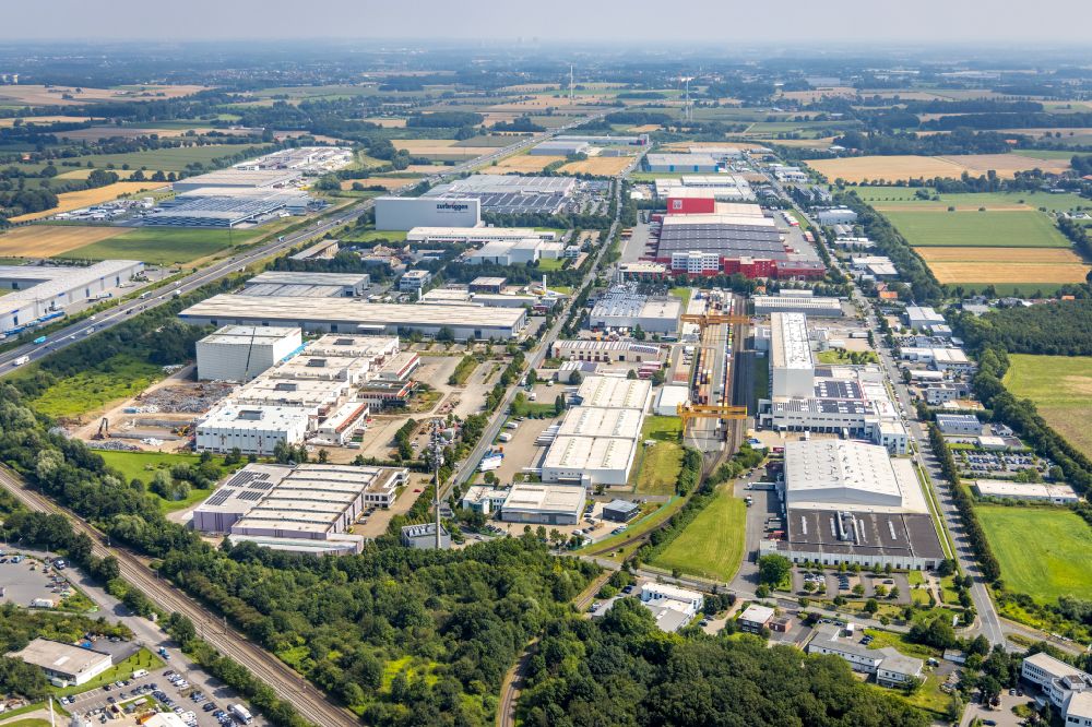 Luftaufnahme Bönen - Container- Terminal im GVZ Güterverkehrszentrum im Logistikzentrum RuhrOst in Bönen im Bundesland Nordrhein-Westfalen, Deutschland