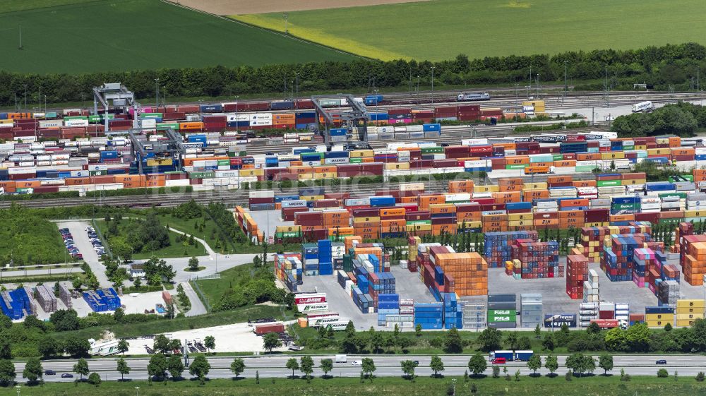 Luftbild München - Container- Terminal im GVZ Güterverkehrszentrum im Ortsteil Trudering-Riem in München im Bundesland Bayern, Deutschland