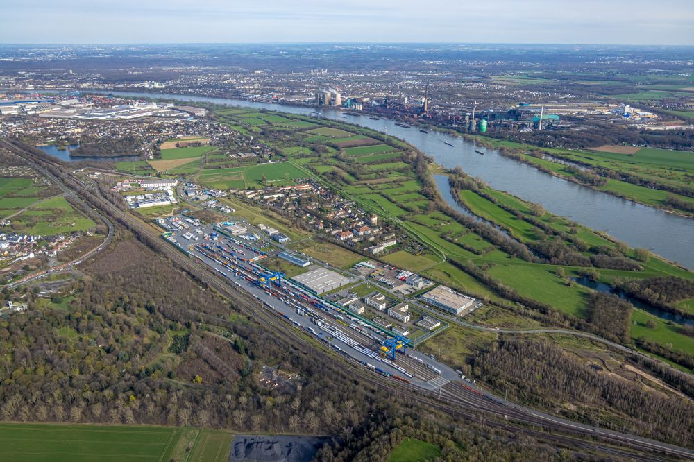 Duisburg aus der Vogelperspektive: Container- Terminal Samskip Multimodal Rail Terminal im logport in Duisburg im Bundesland Nordrhein-Westfalen, Deutschland