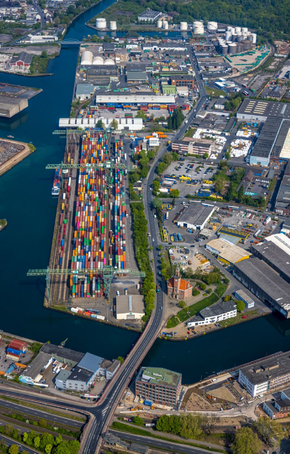 Luftaufnahme Dortmund - Container - Terminal - und Verladestation im Dortmunder Hafen in Dortmund im Bundesland Nordrhein-Westfalen, Deutschland