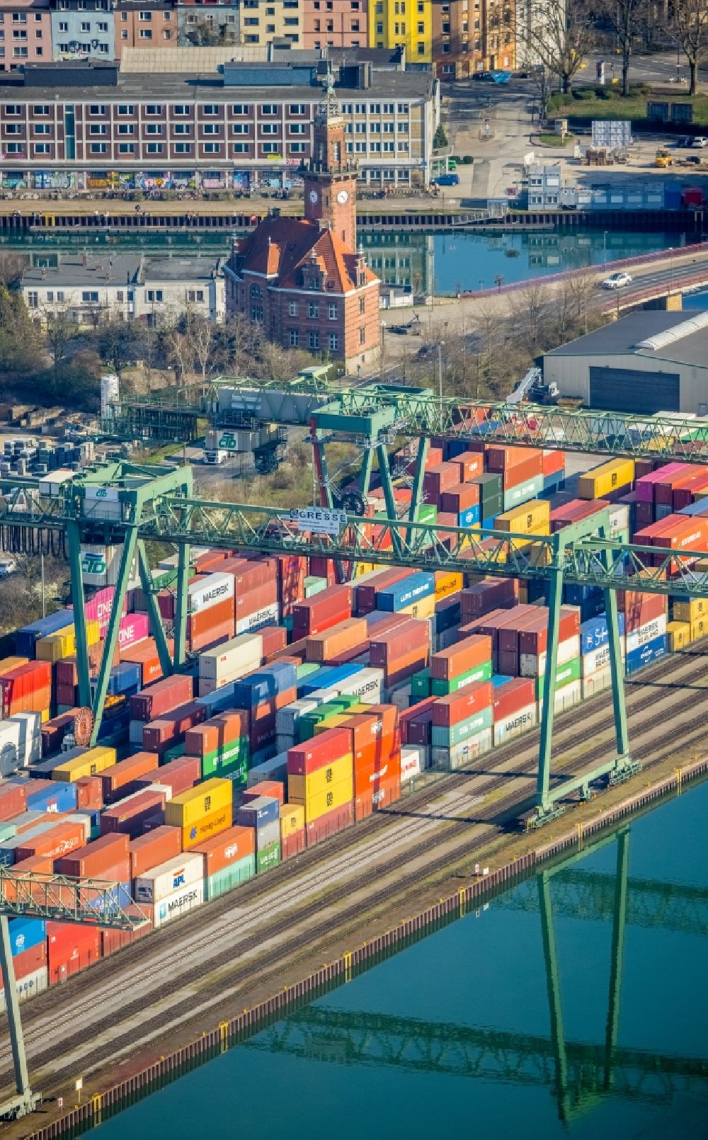 Luftaufnahme Dortmund - Containerhafen des Binnenhafen der Container Terminal Dortmund GmbH in Dortmund im Bundesland Nordrhein-Westfalen, Deutschland
