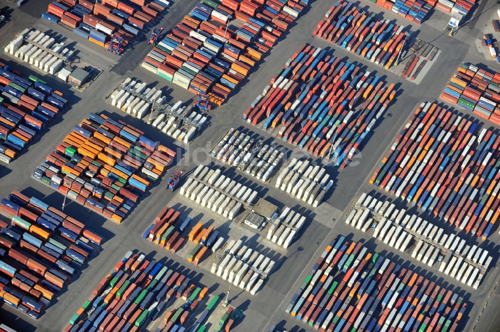 Hamburg von oben - Containerhafen Hamburg
