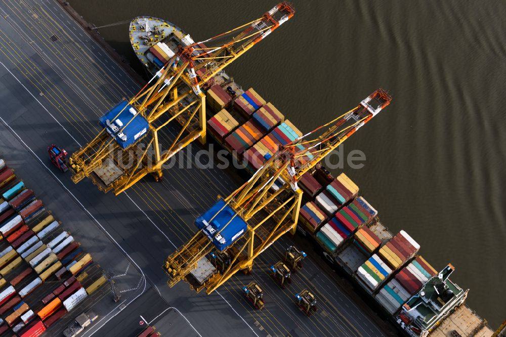 Luftbild Bremerhaven - Containerterminal im Containerhafen des Überseehafen in Bremerhaven im Bundesland Bremen, Deutschland