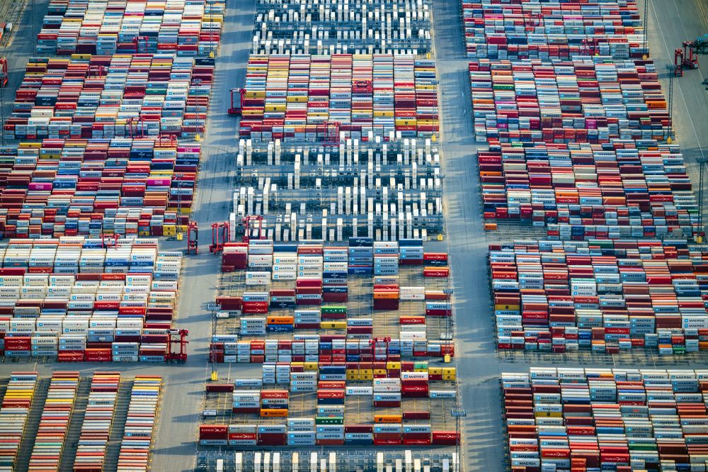 Luftbild Bremerhaven - Containerterminal im Containerhafen des Überseehafen in Bremerhaven im Bundesland Bremen, Deutschland